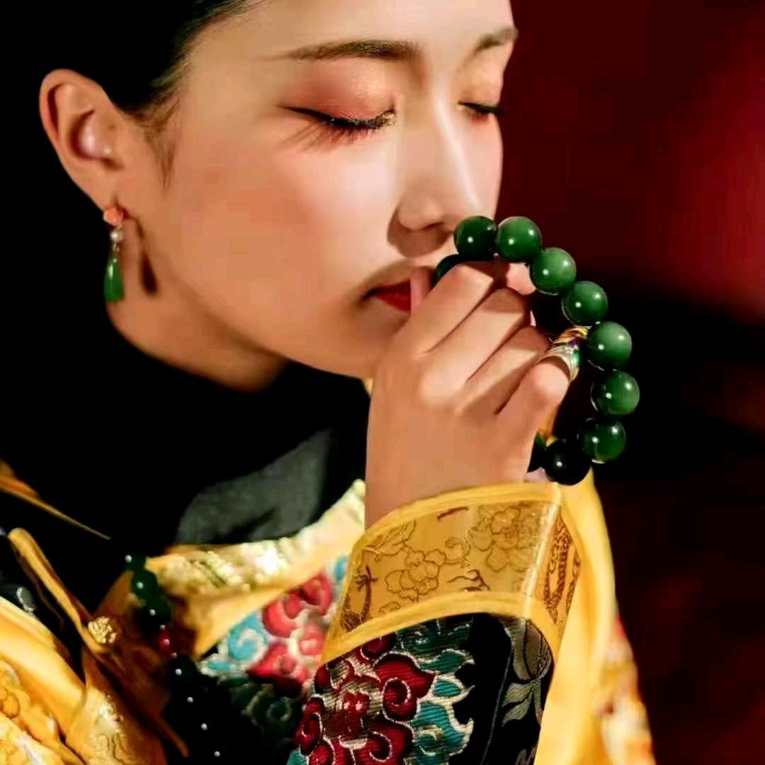 阿拉善左旗高衣勒内衣