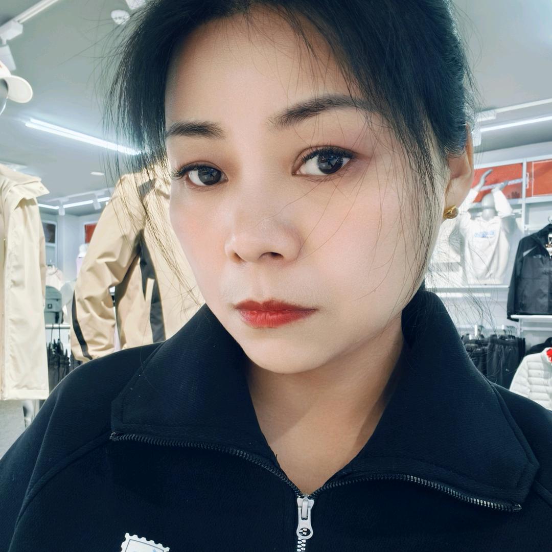 贵人鸟体育(漯河长申玉店)