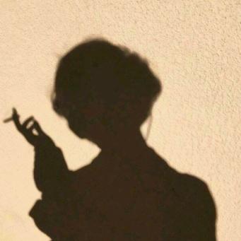 香烟爱上火财