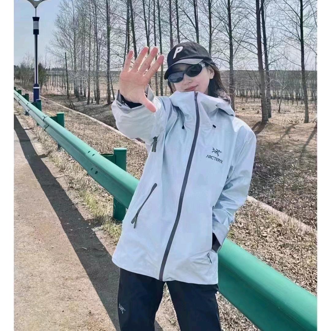 桑坡鞋服零售批发