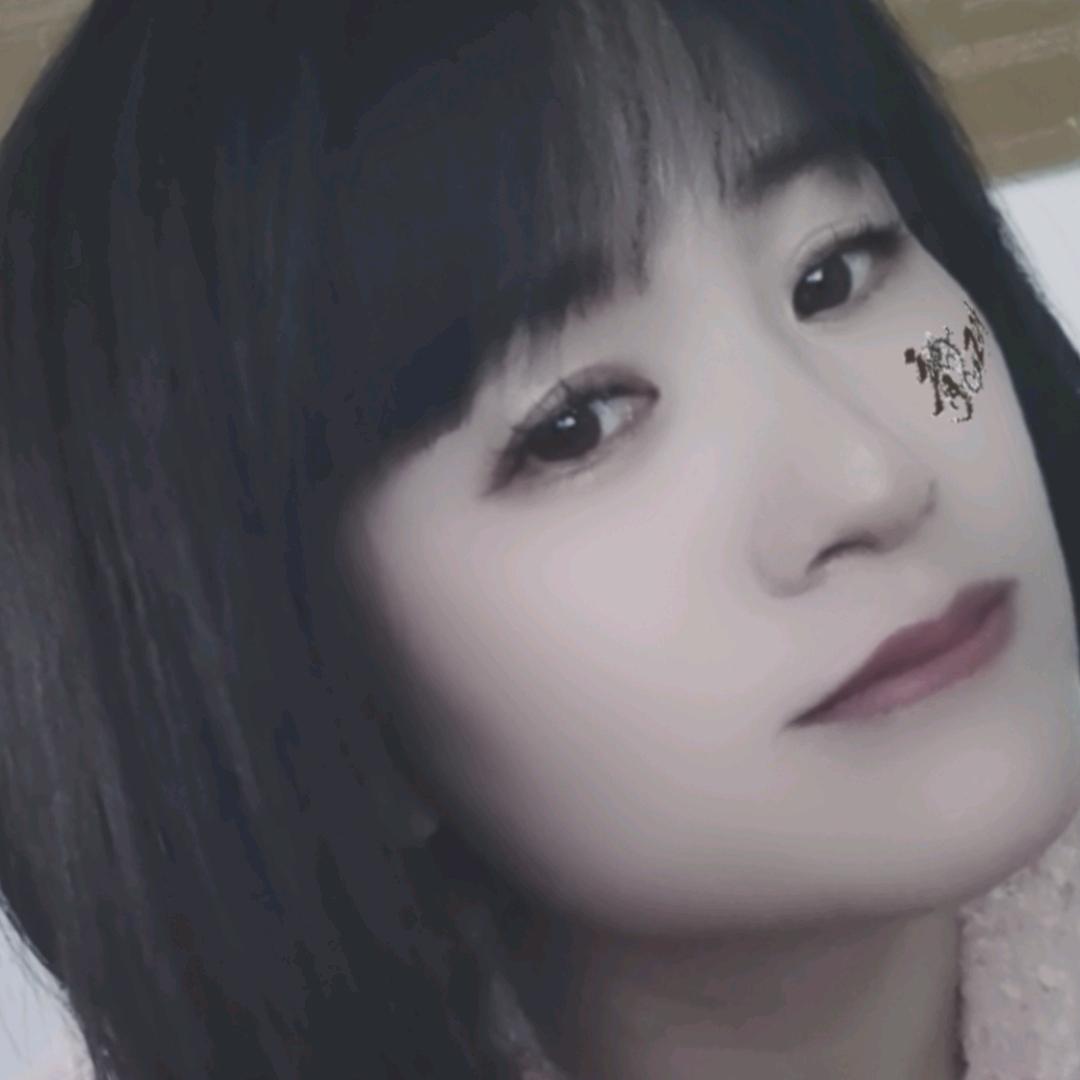 孤独的冰玫瑰🌹