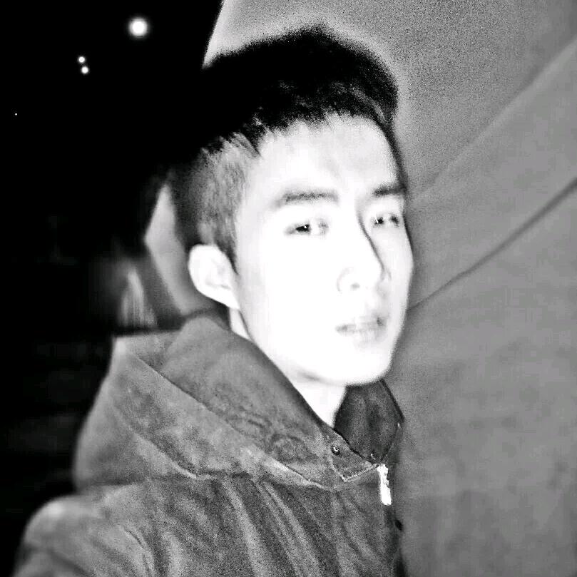 西一奥马  ｜ 👬