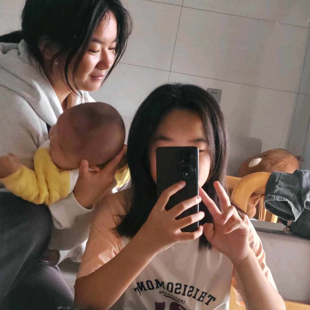 诗涵、诗怡、智轩弟