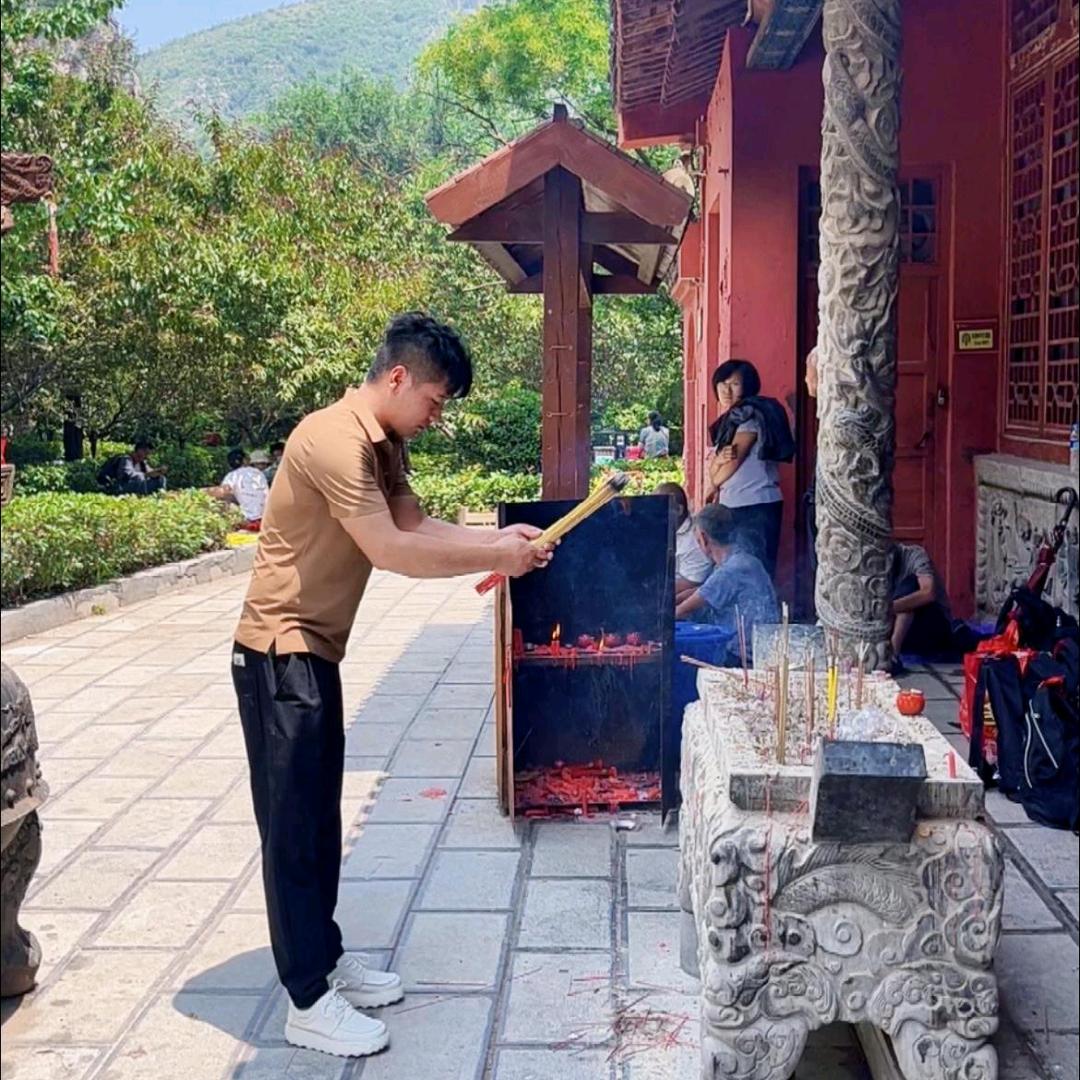 皖粤👊小王子