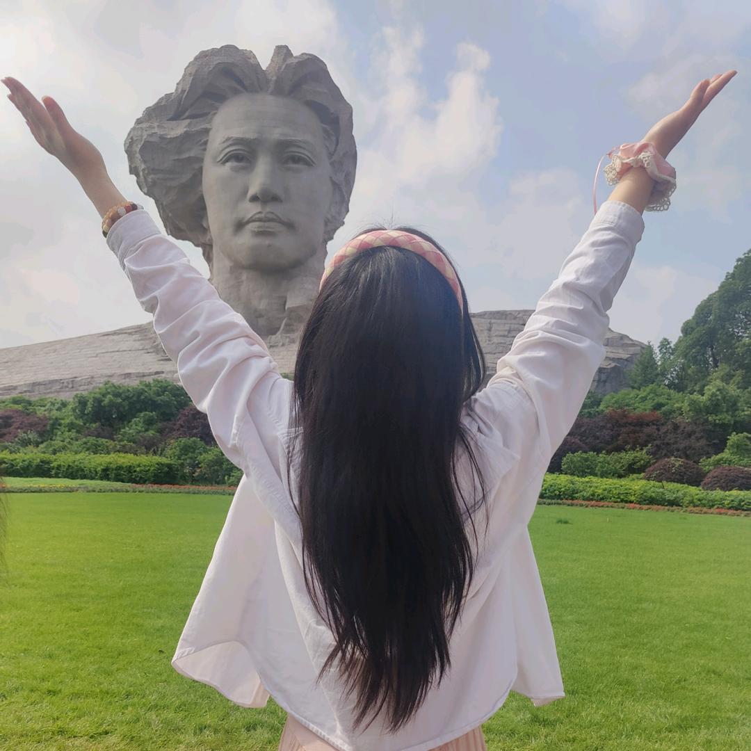 桐昕引鹤