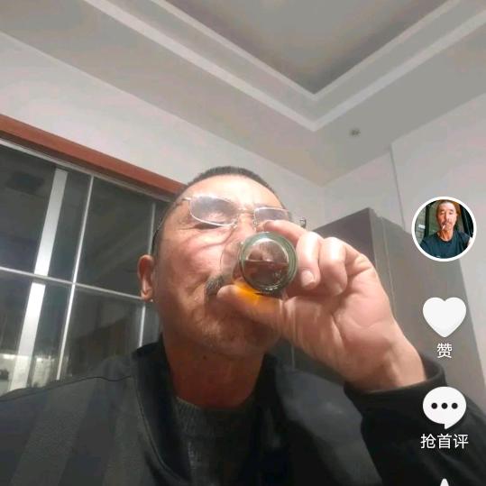 阿康