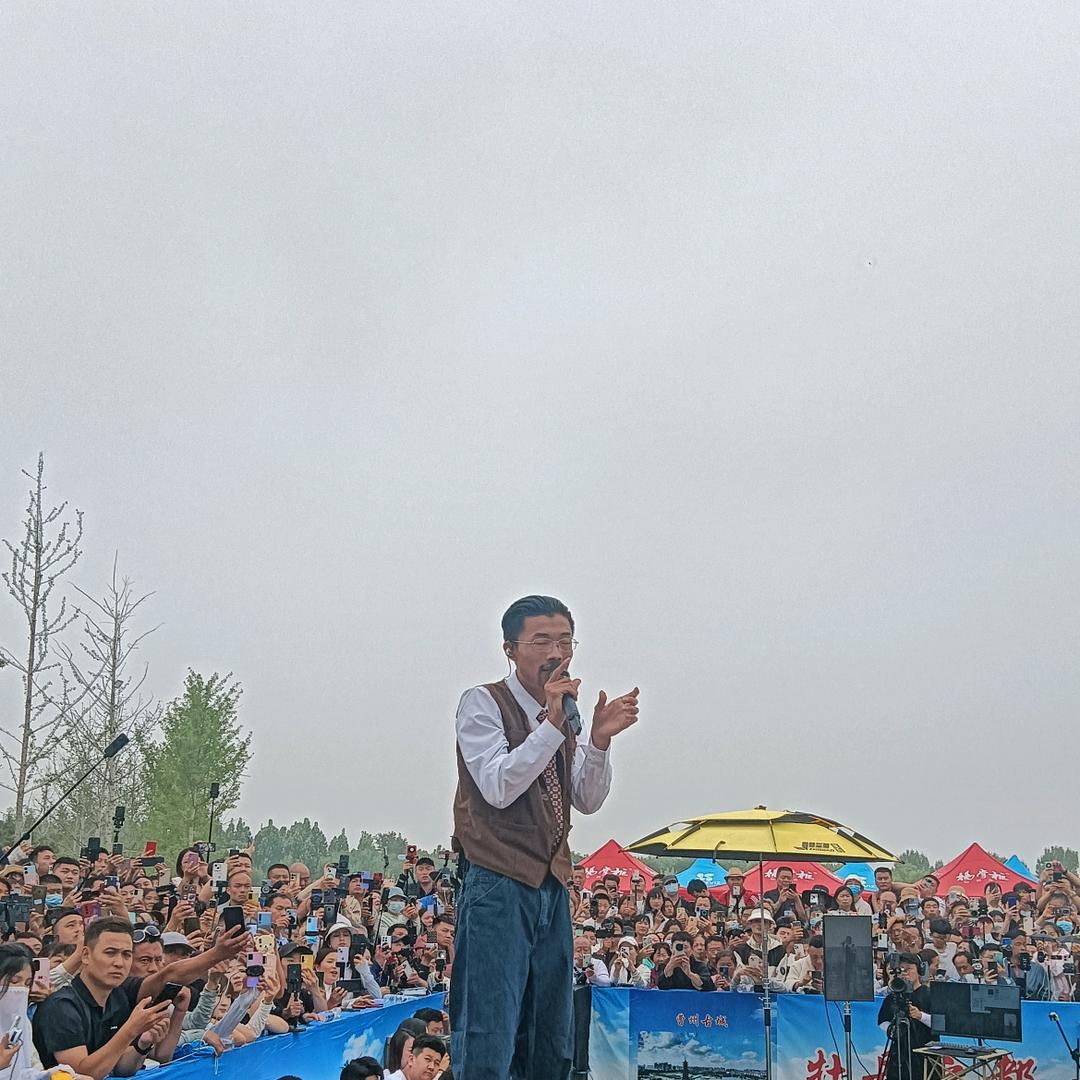 羽球飞翔