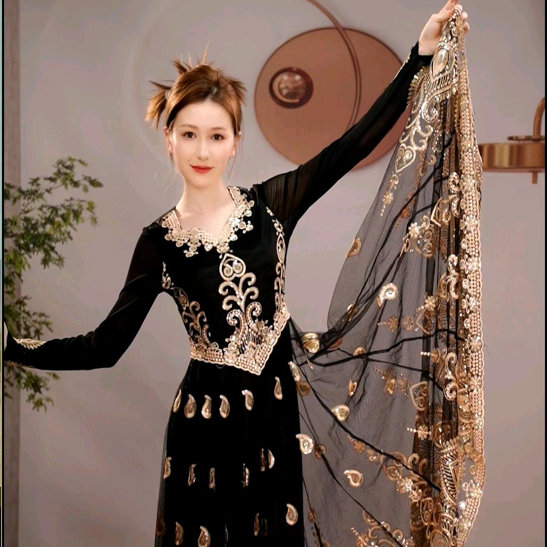 炫之舞民族舞蹈服饰工厂店