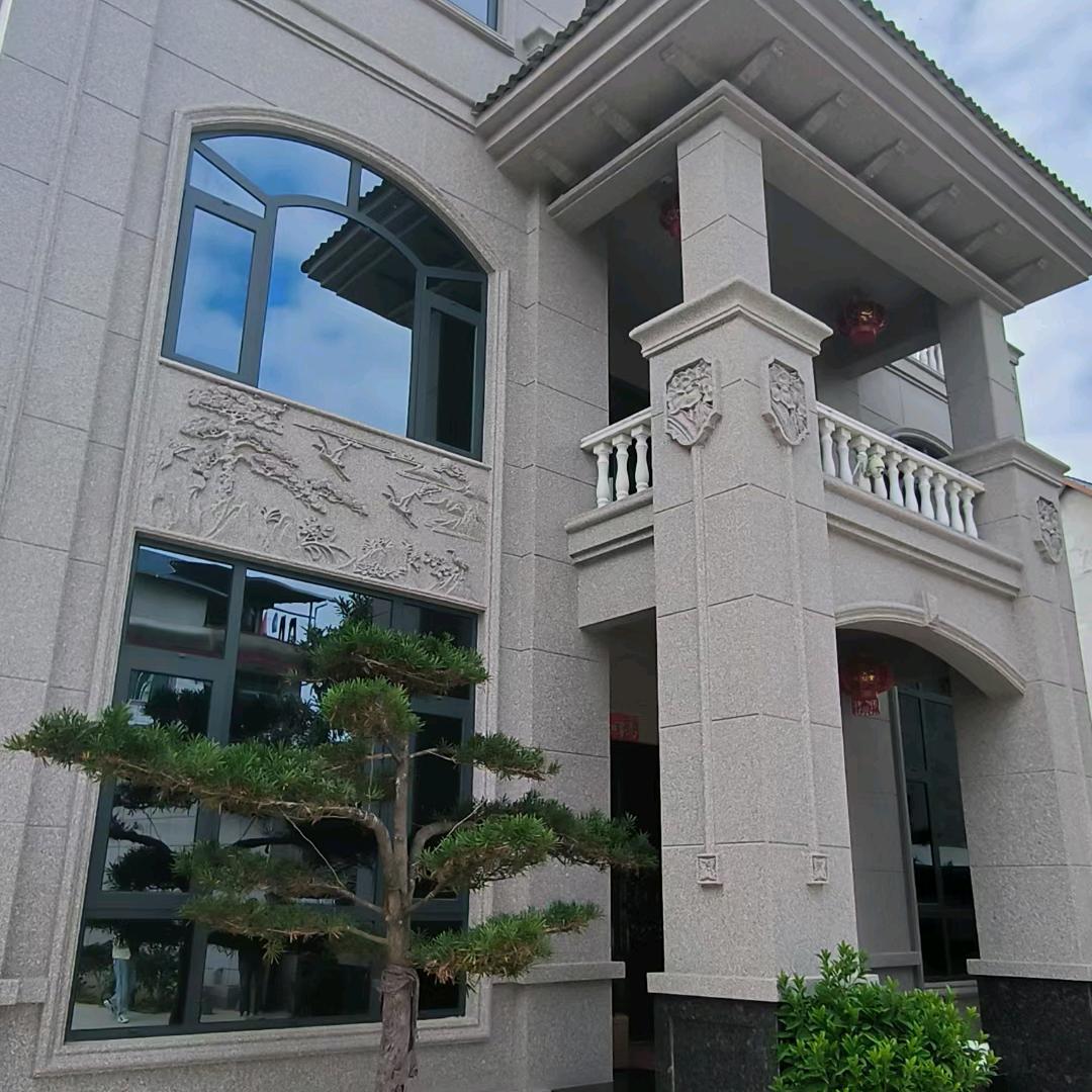 （兴国县爱河狸）刘老表外墙装饰