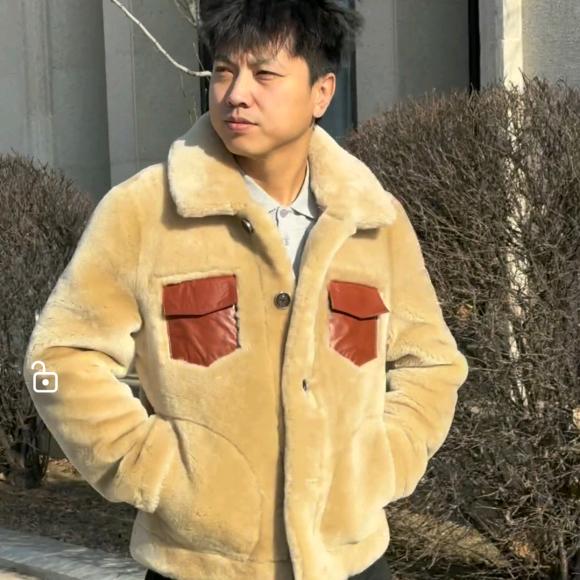 燕贝莎皮草潮流馆2号