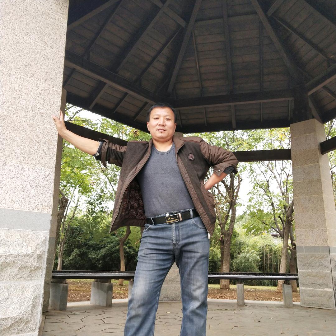 小周，专业装饰
