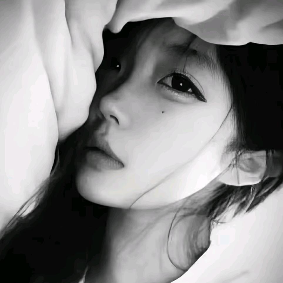 @-某某^꒦ິ^꒦ິ.（不要连赞）