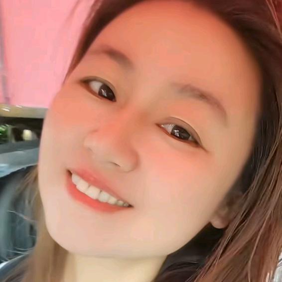 爱笑的我