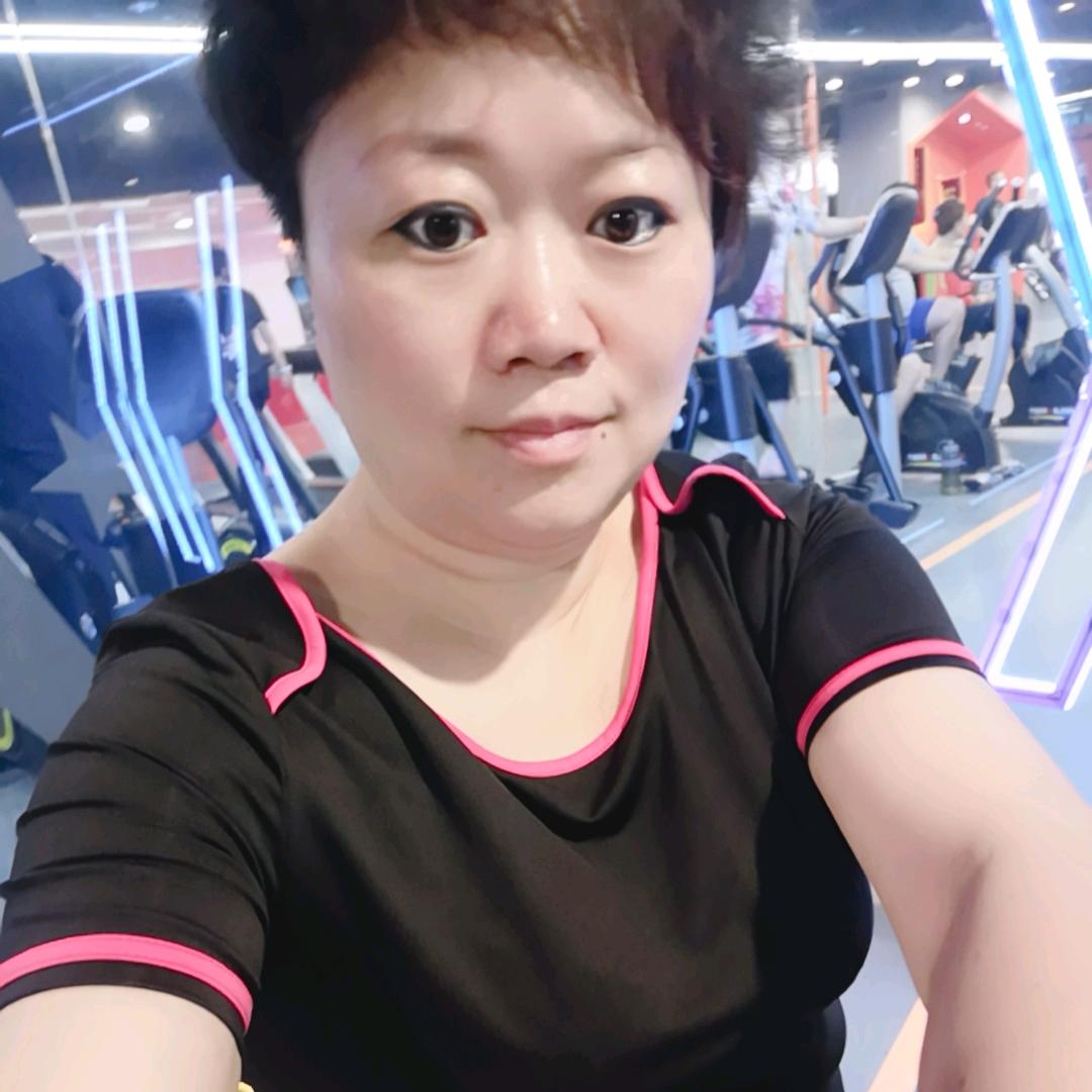 金燕微胖女装