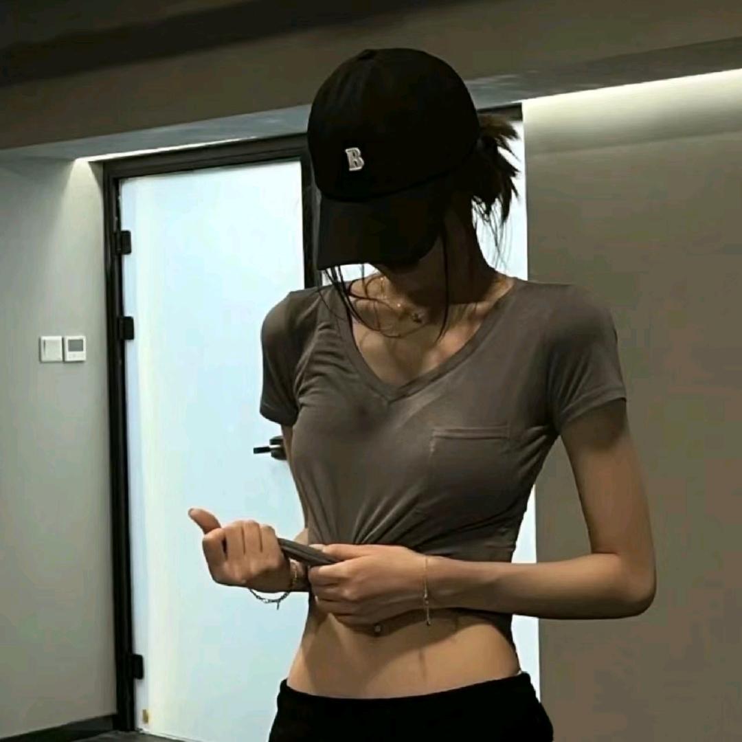 Iris Lau