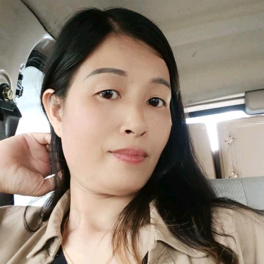覃红