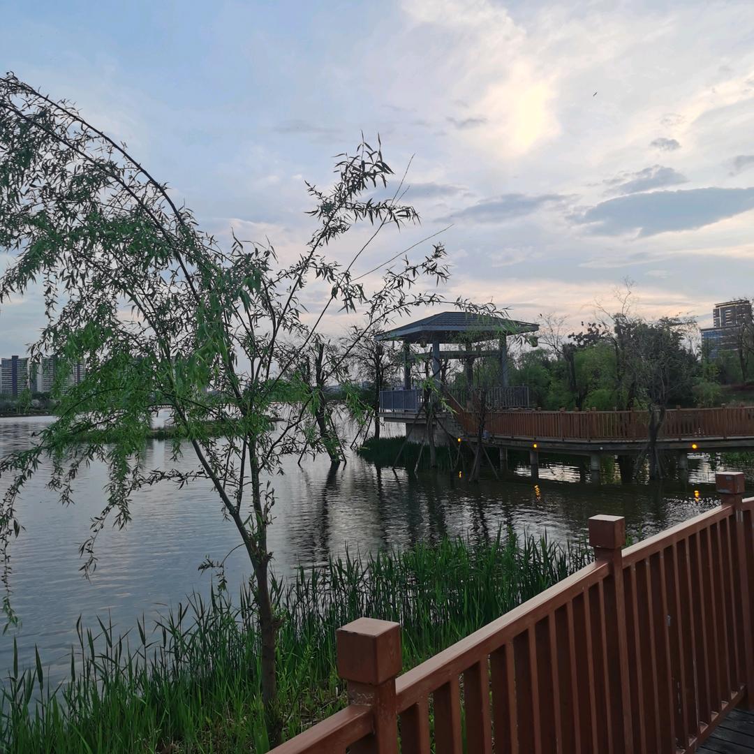 昭通远见建材老邱