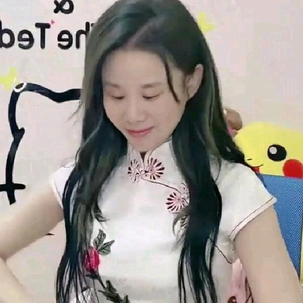 @芳❤️🌹🌹🌹