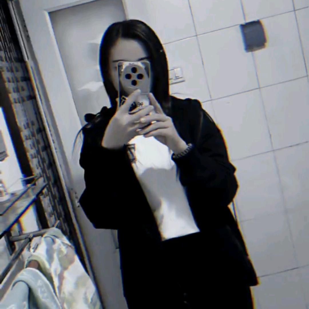 ℳꦿꦿ半颗糖ꦿ