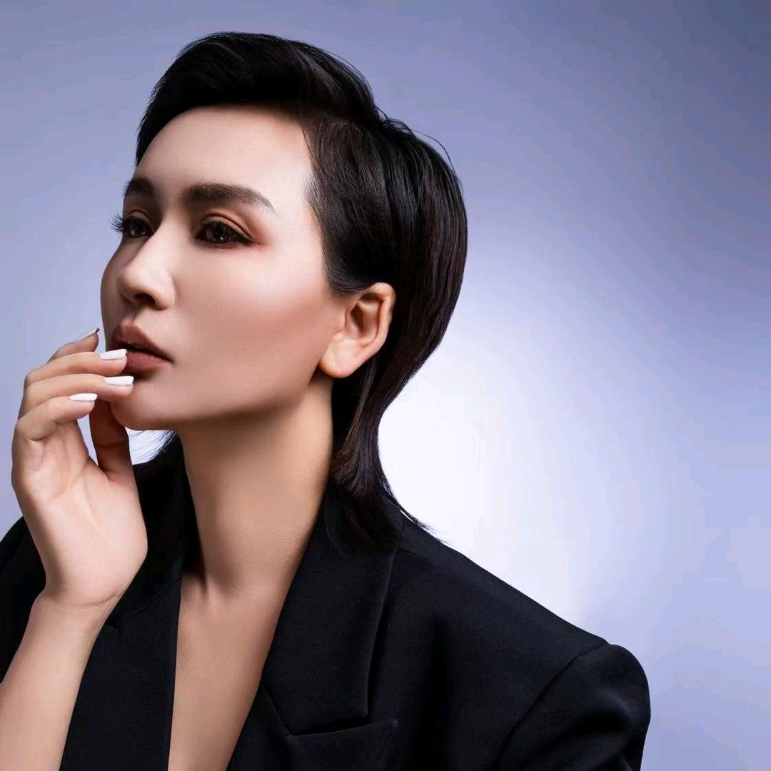 指艺雪丽 草本调肤