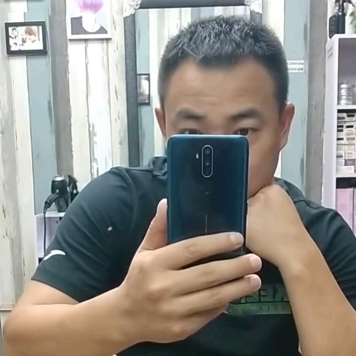 飞仔