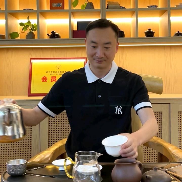 遂宁高端全屋定制工厂-徐旭