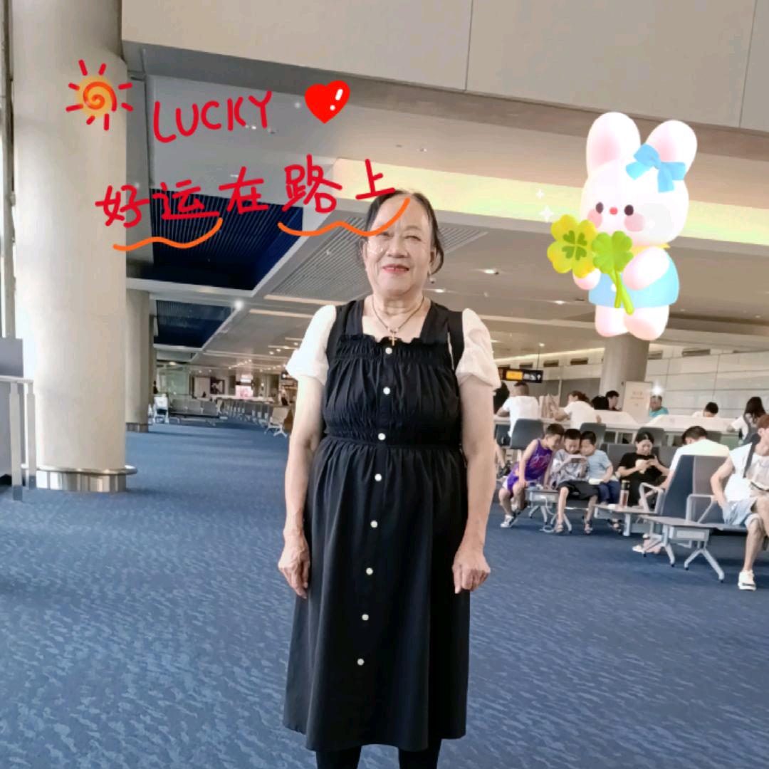 开心快乐小老太