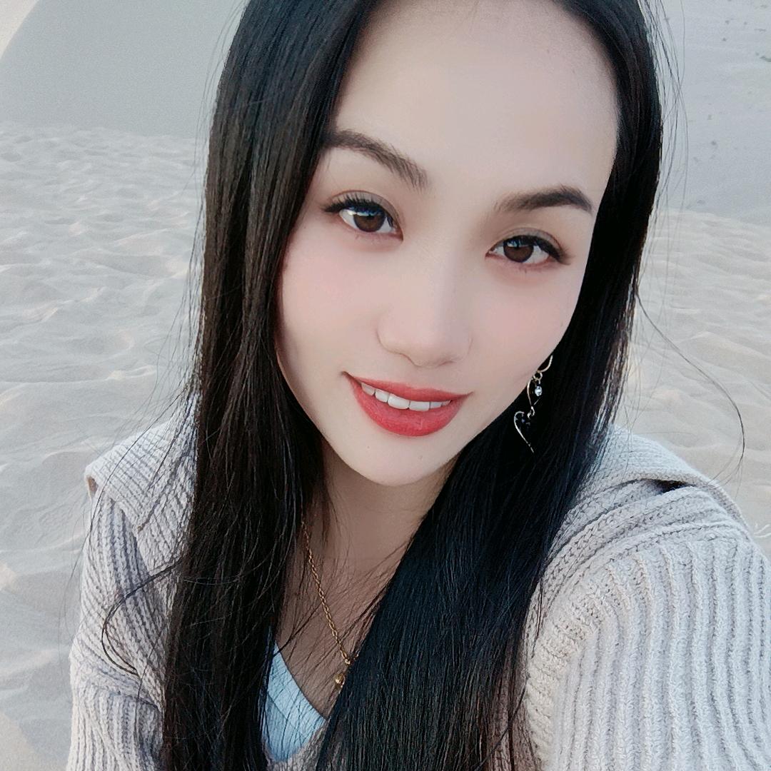 爱笑的傻丫头🌹（请勿连赞）