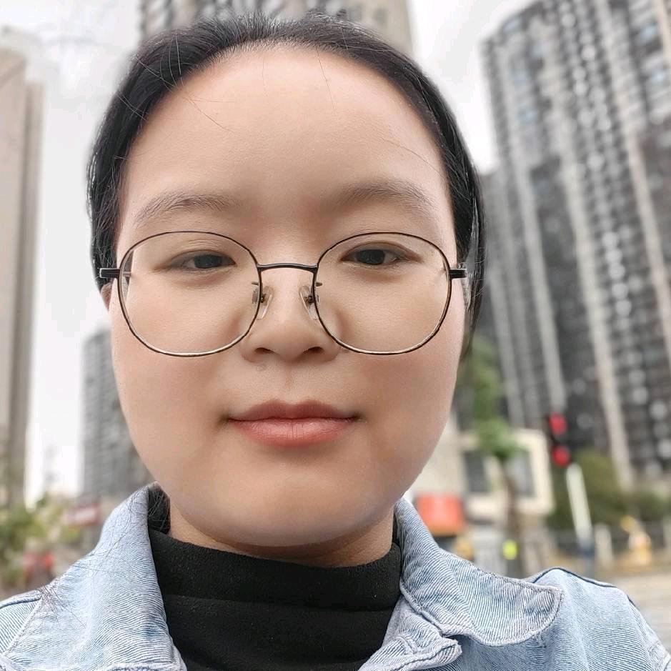 创鑫货运何英丽