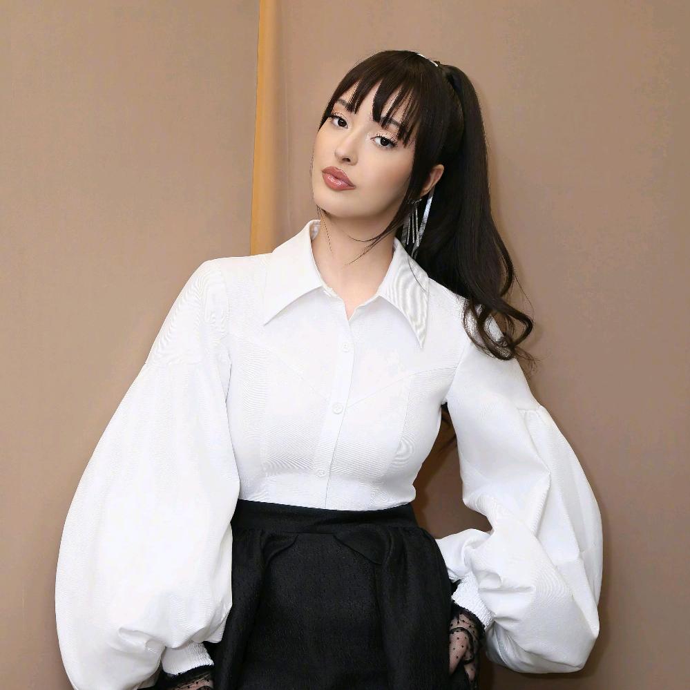 fawuzia（邓蓝棋）