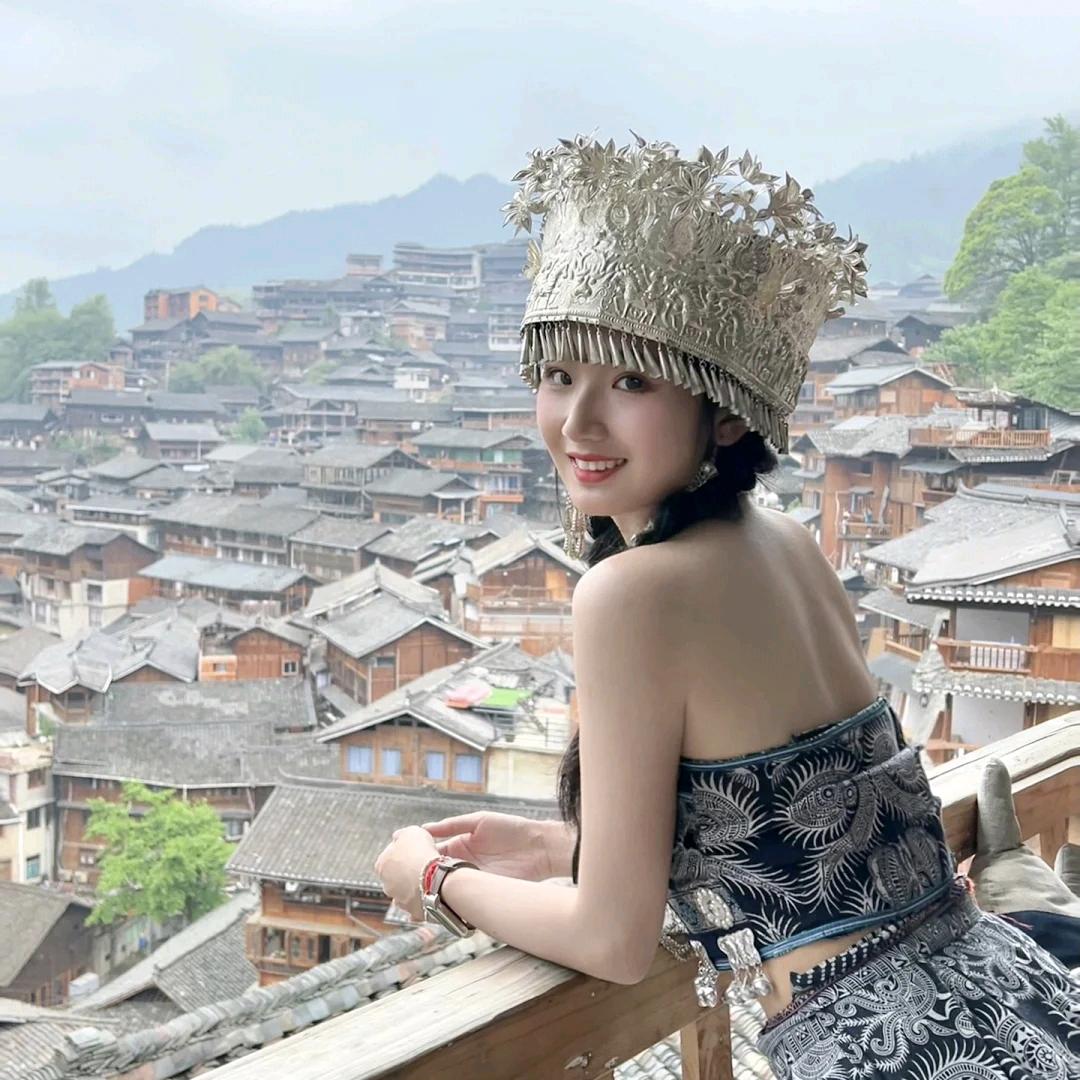 苗苗在贵州旅游