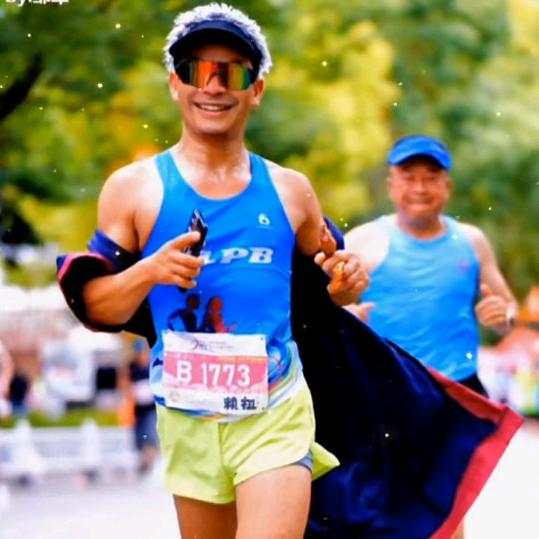 杞麓坚哥🏃🏽‍♂️奔跑的摄影丝