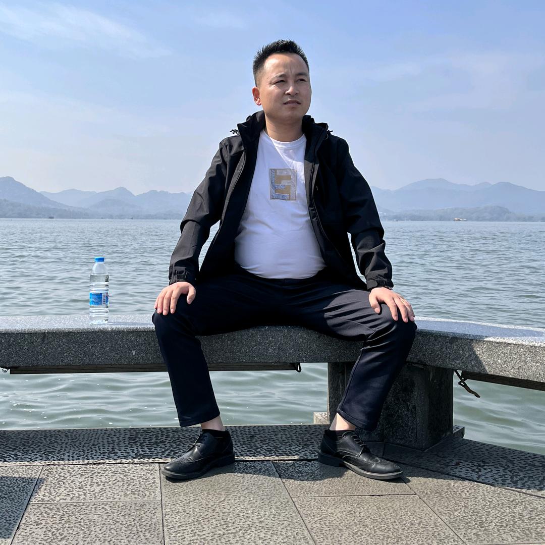 @陳飛