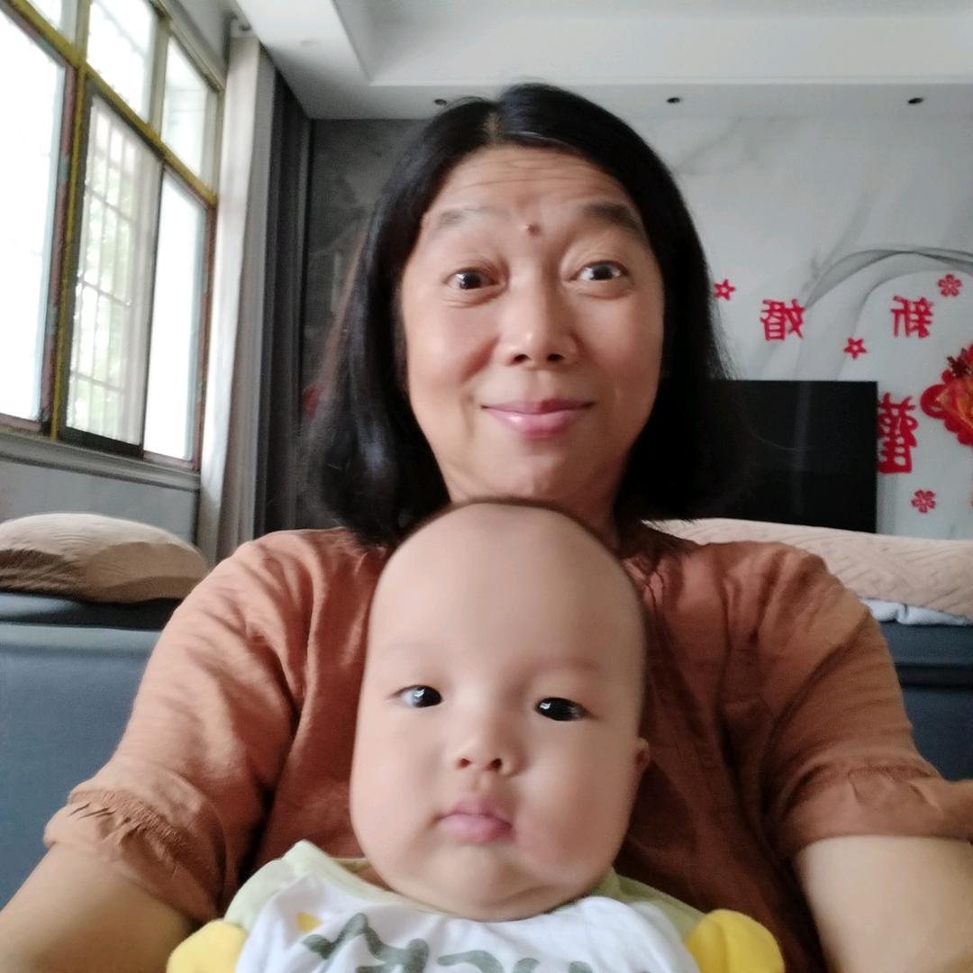 吴七容
