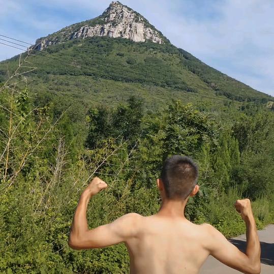 胡山王