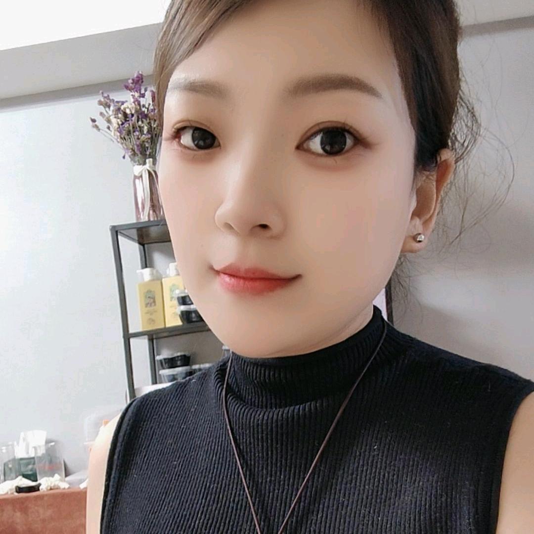 在陆集做生日礼包的～莎莎