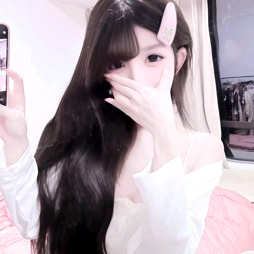 她长得好看声音好听那你去爱她呗