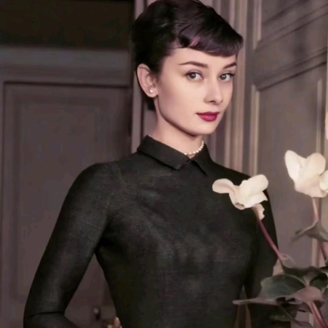 米粟【秋先生形象力】