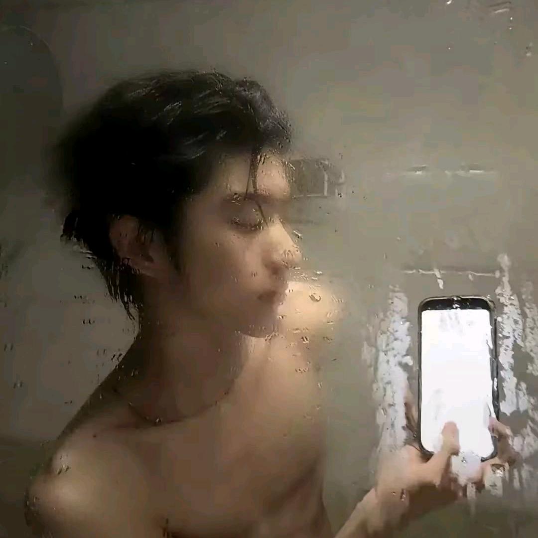 终是惊了月