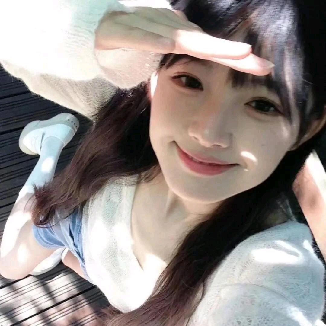 甜甜莉娜熊
