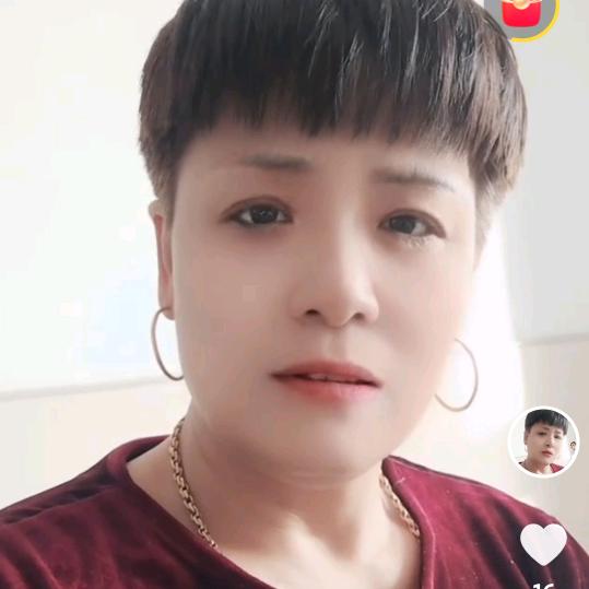 春 暖 花 开
