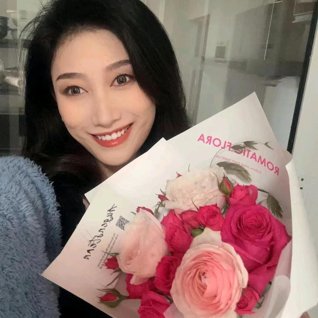 三观超正的万万