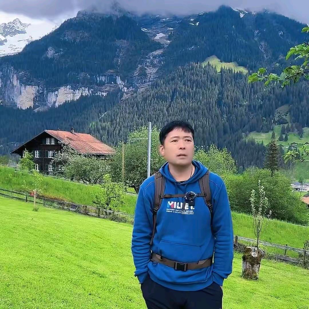 罐头瓶子游世界