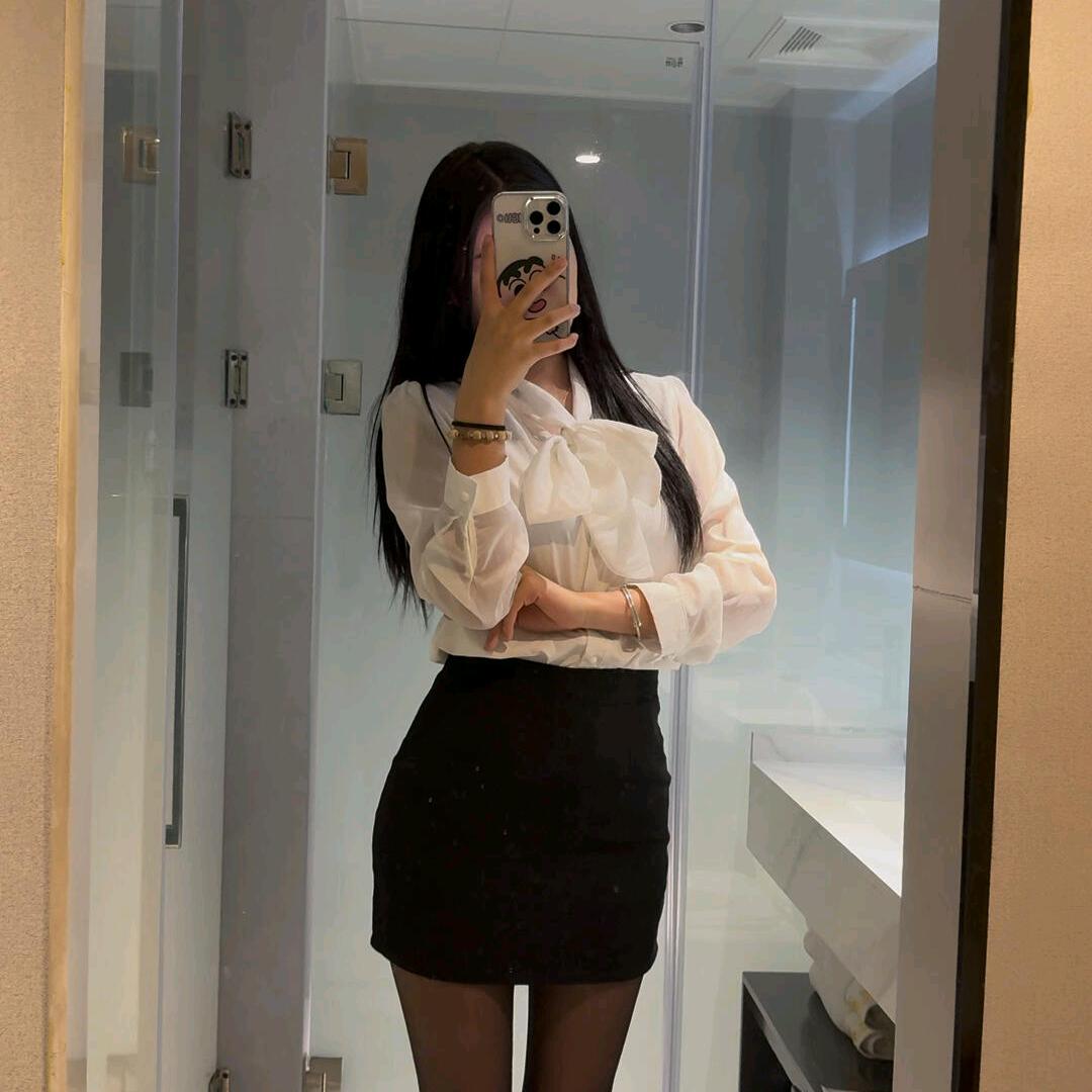 妍妍（单身）