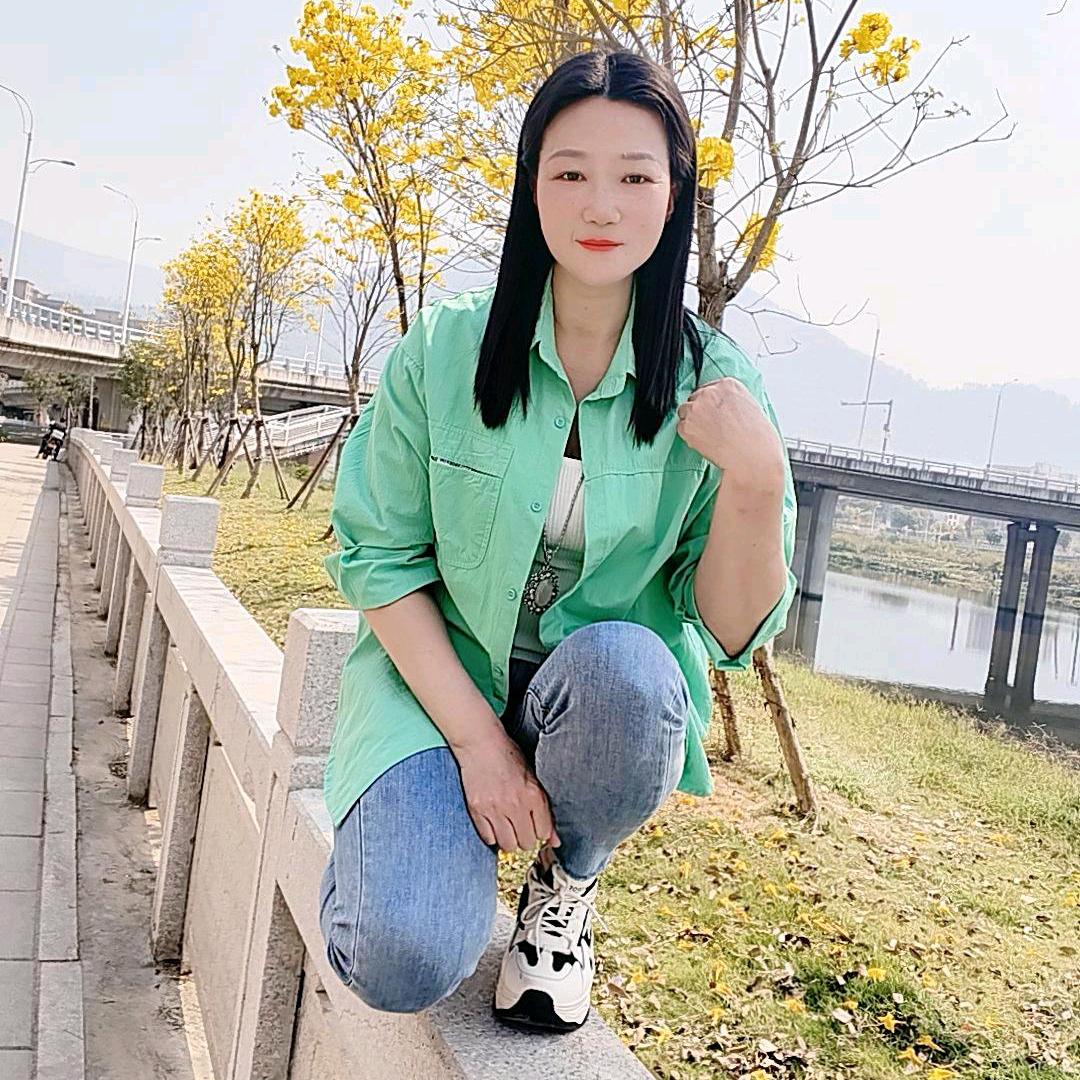 王彩英
