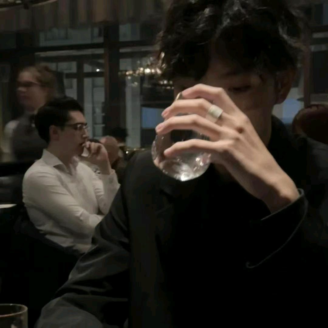 终是金莲开了窗