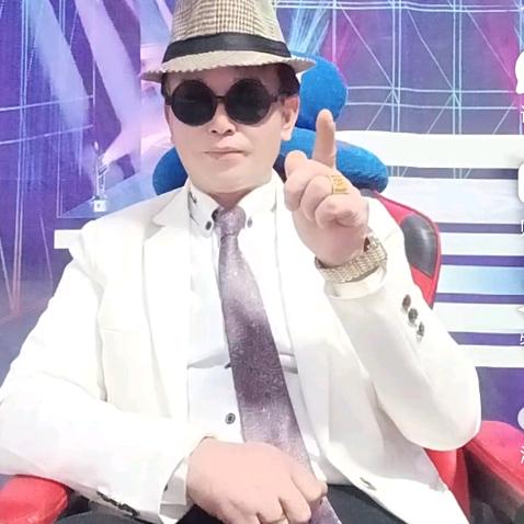 后盾 娱乐大舞台