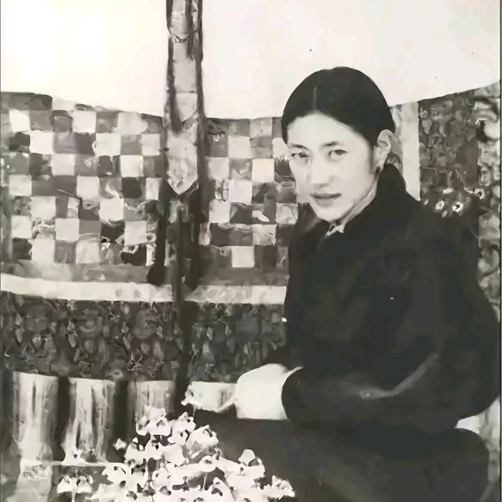 ཧཱུྃ H.H.🌸Dorje 🌸R