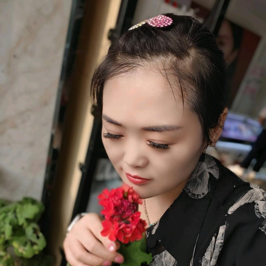 专业卖手机的敏儿