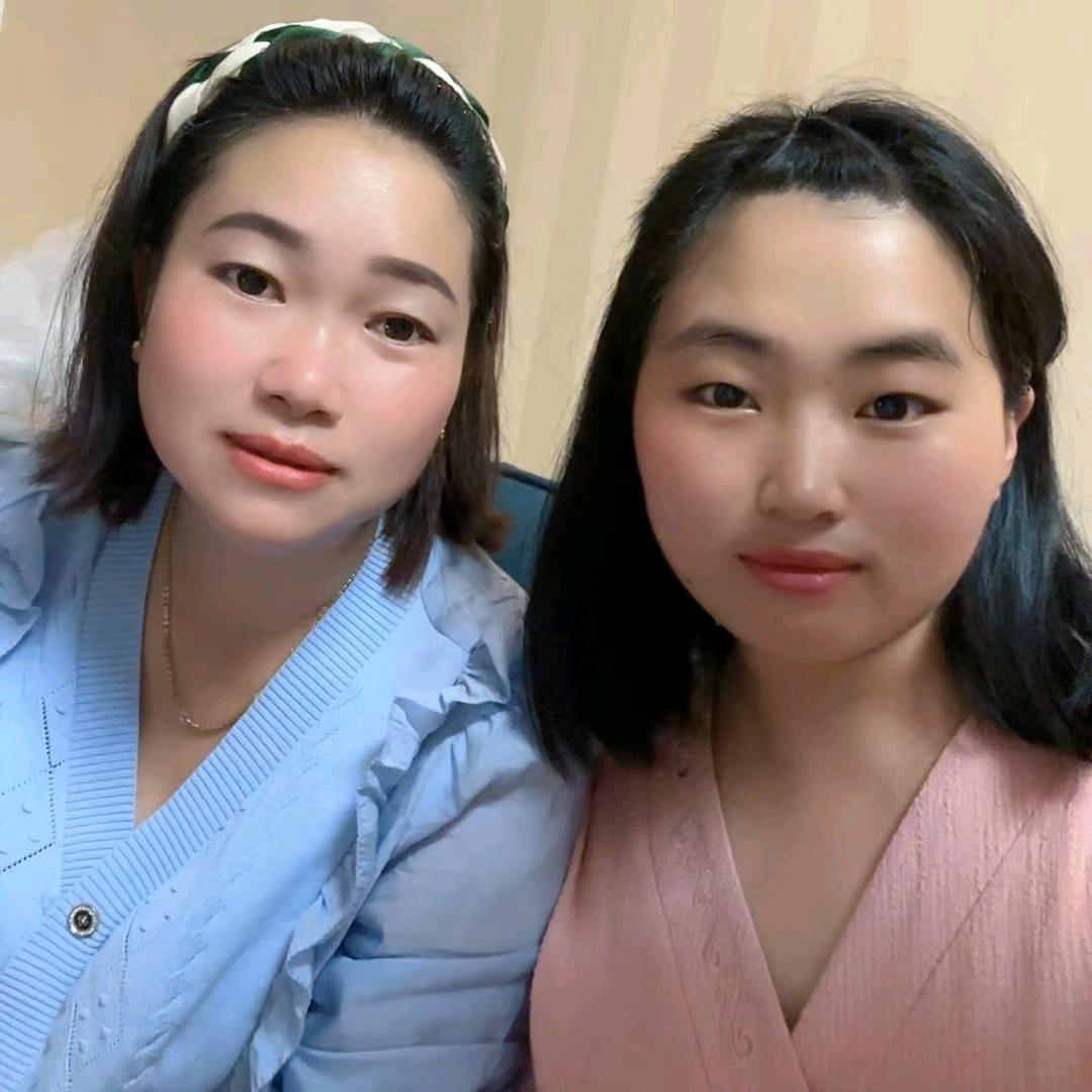 佳艳💕【表妹团】(小彩大嫂)